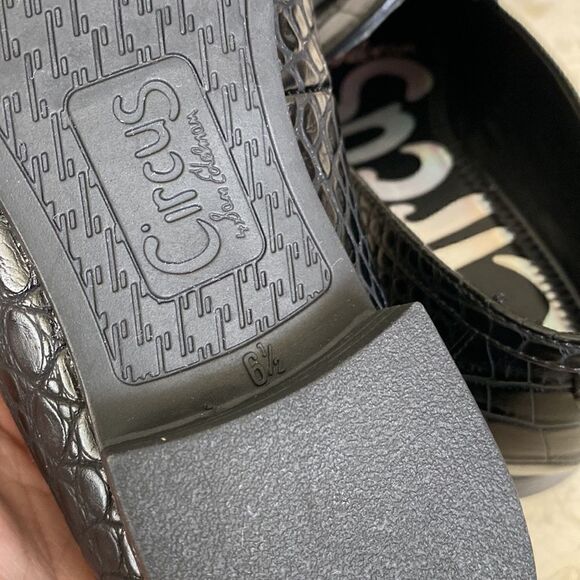 Circus by Sam Edelman Hannon Croc Embossed Penny Loafers - Picture 10 of 13